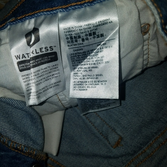 😍 501 LEVI'S 😍 Mid rise Cut off Jean shorts - Picture 8 of 9